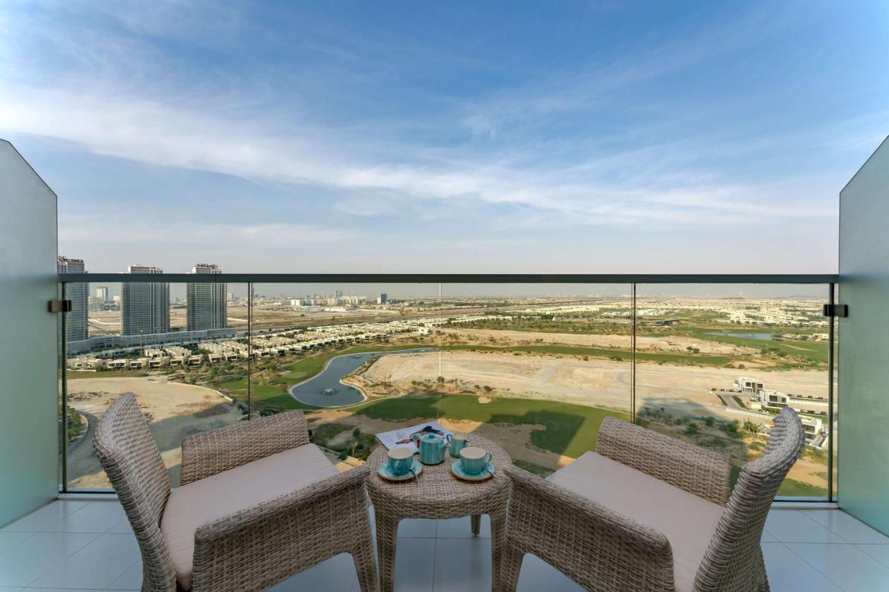 Hotel Radisson Dubai Damac Hills Exterior foto
