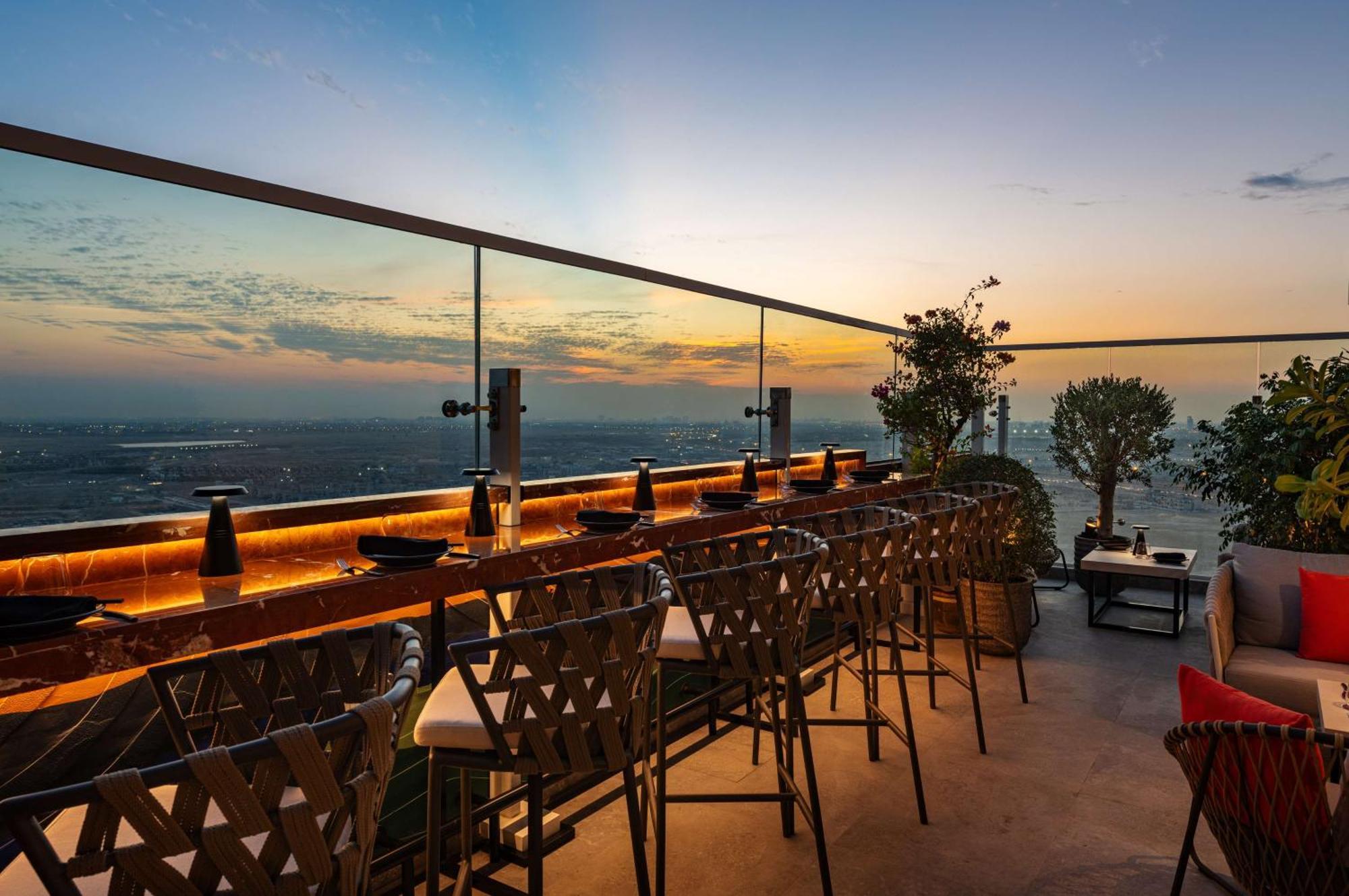 Hotel Radisson Dubai Damac Hills Exterior foto