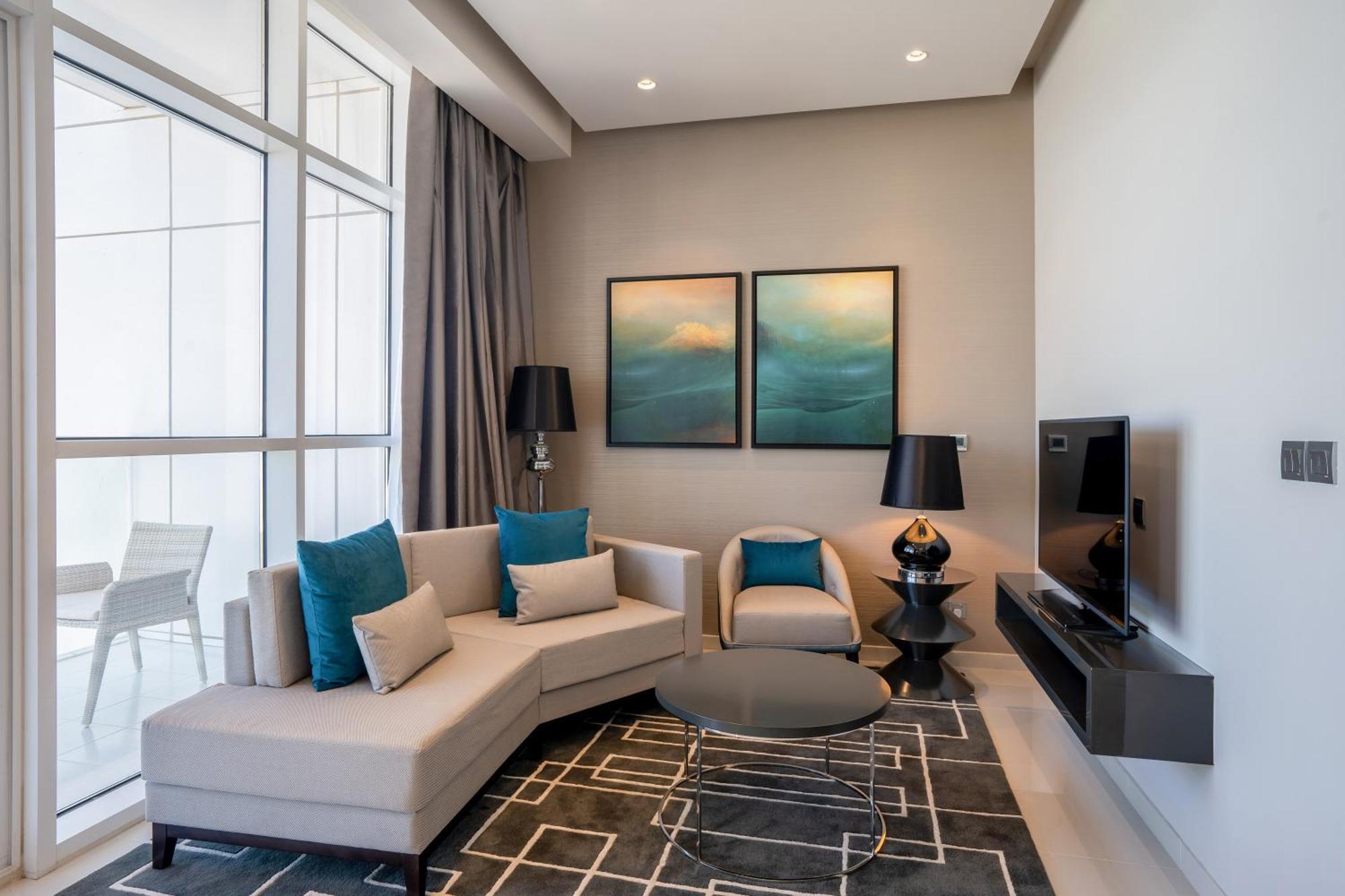 Hotel Radisson Dubai Damac Hills Exterior foto