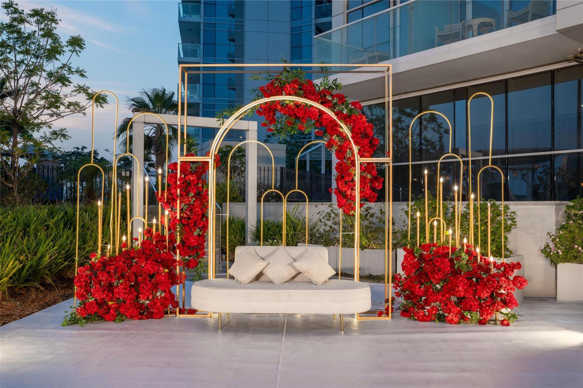 Hotel Radisson Dubai Damac Hills Exterior foto